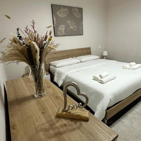 Edens House Con Parcheggio Privato Gratuito Apartment Рапало Екстериор снимка