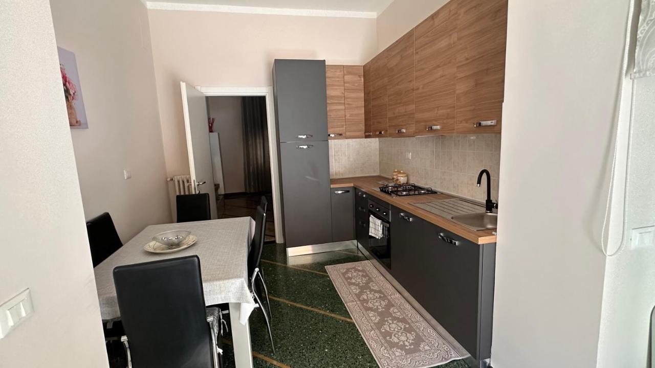 Edens House Con Parcheggio Privato Gratuito Apartment Рапало Екстериор снимка